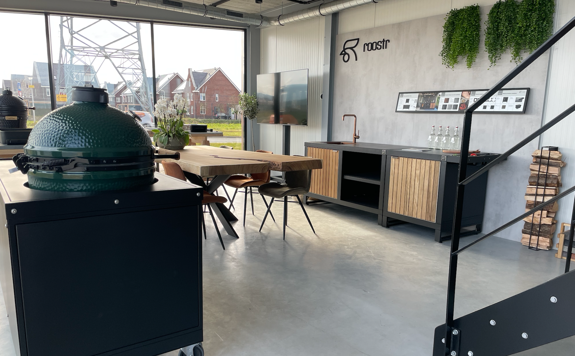 Buitenkeuken van Roostr in een showroom